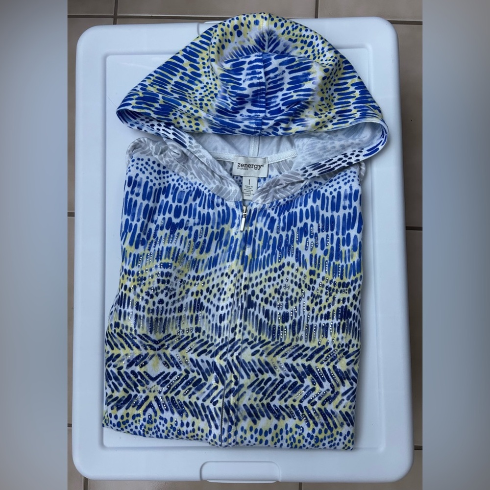 EUC Zenergy by Chicos Blue and Yellow Patterned Zip Up